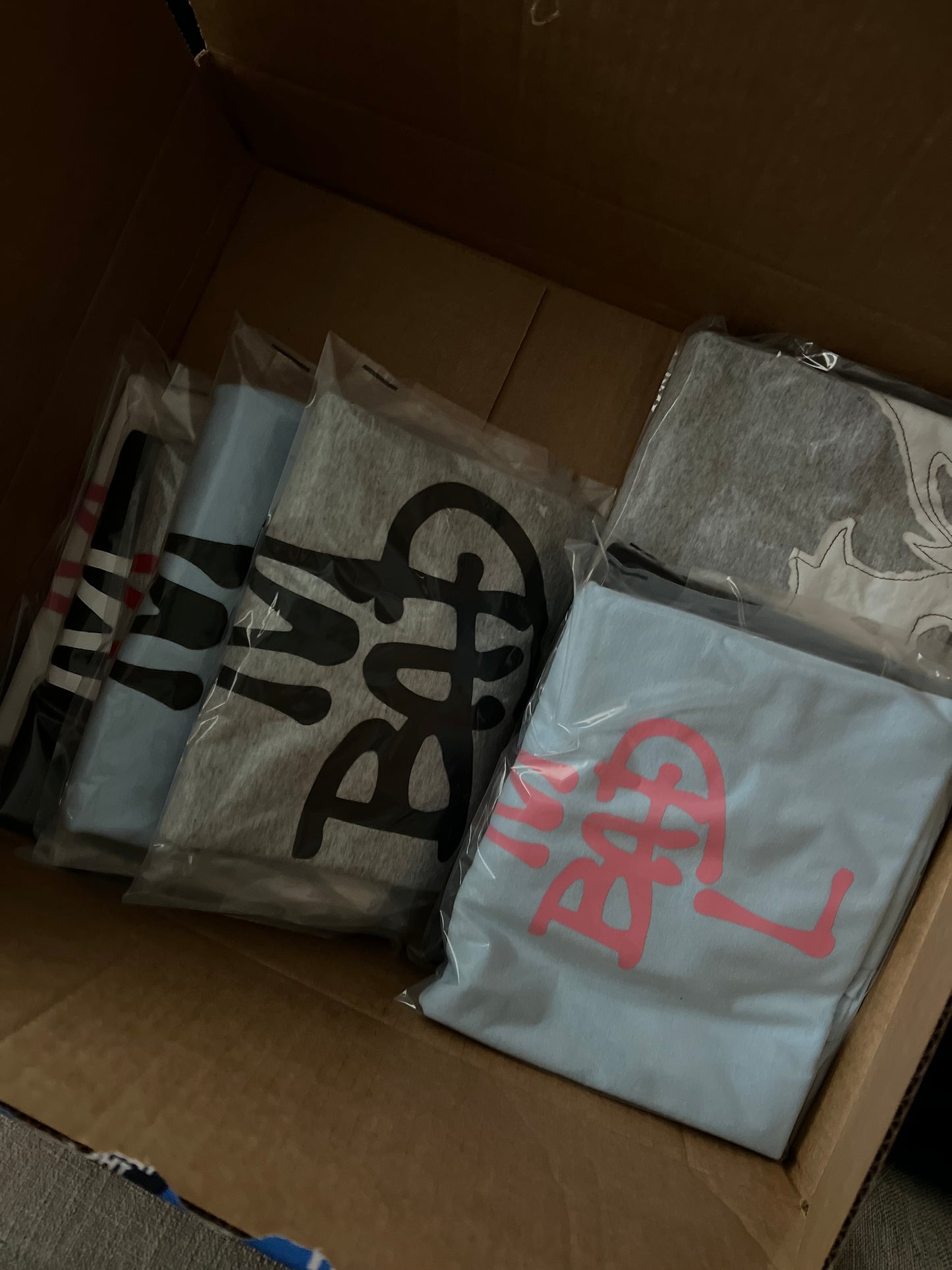 MYSTERY PACK OF TEE’S